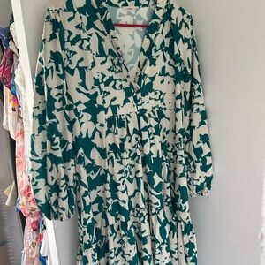 Sunday Up long sleeve dress perfect for fall & Spring